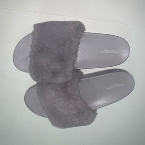 Fluffy Grey Slides